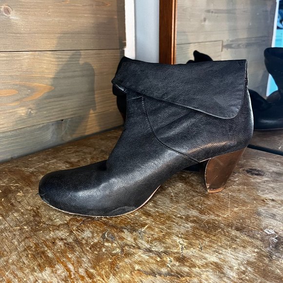 FRYE VINTAGE LISA SHORTIE BOOT - Picture 1 of 5